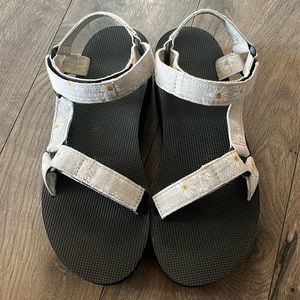 Platform Tevas
